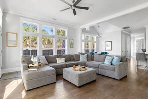 Téléviseur, bureau