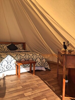 Tenda (Cuadruple) | Didekorasi berbeda-beda dan seprai linen