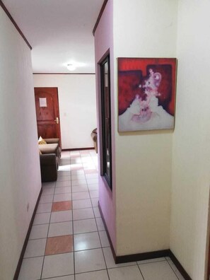 2 bedrooms, premium bedding, pillow-top beds, in-room safe - Condo Casa Inn (San Pedro)