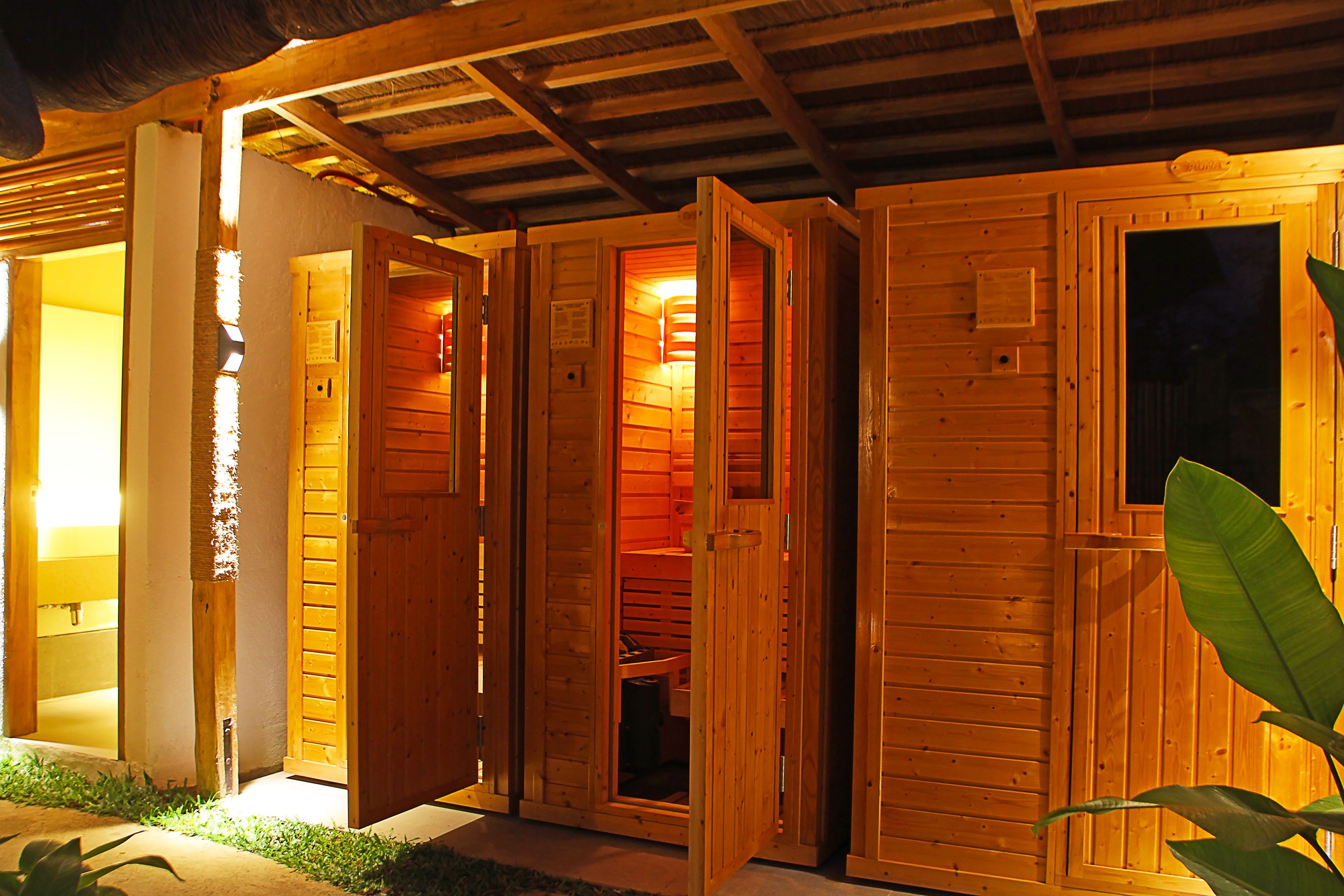 sauna, hot tub, reflexology, massages