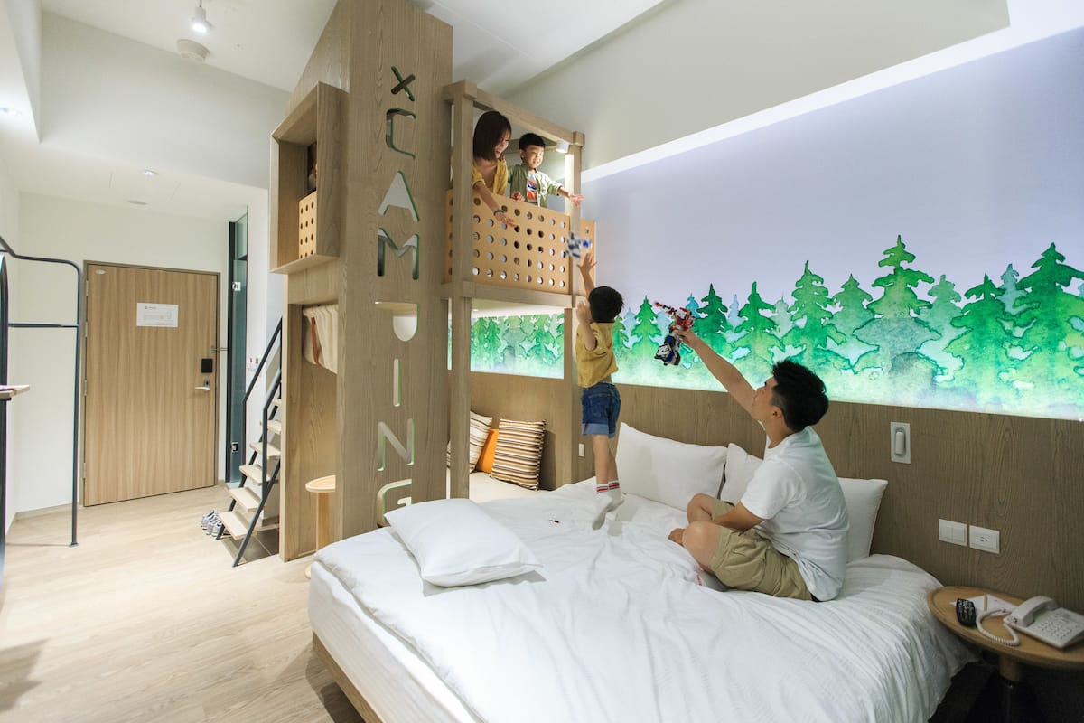 premier double room | 1 bedroom, down duvets, blackout curtains, iron/ironing board