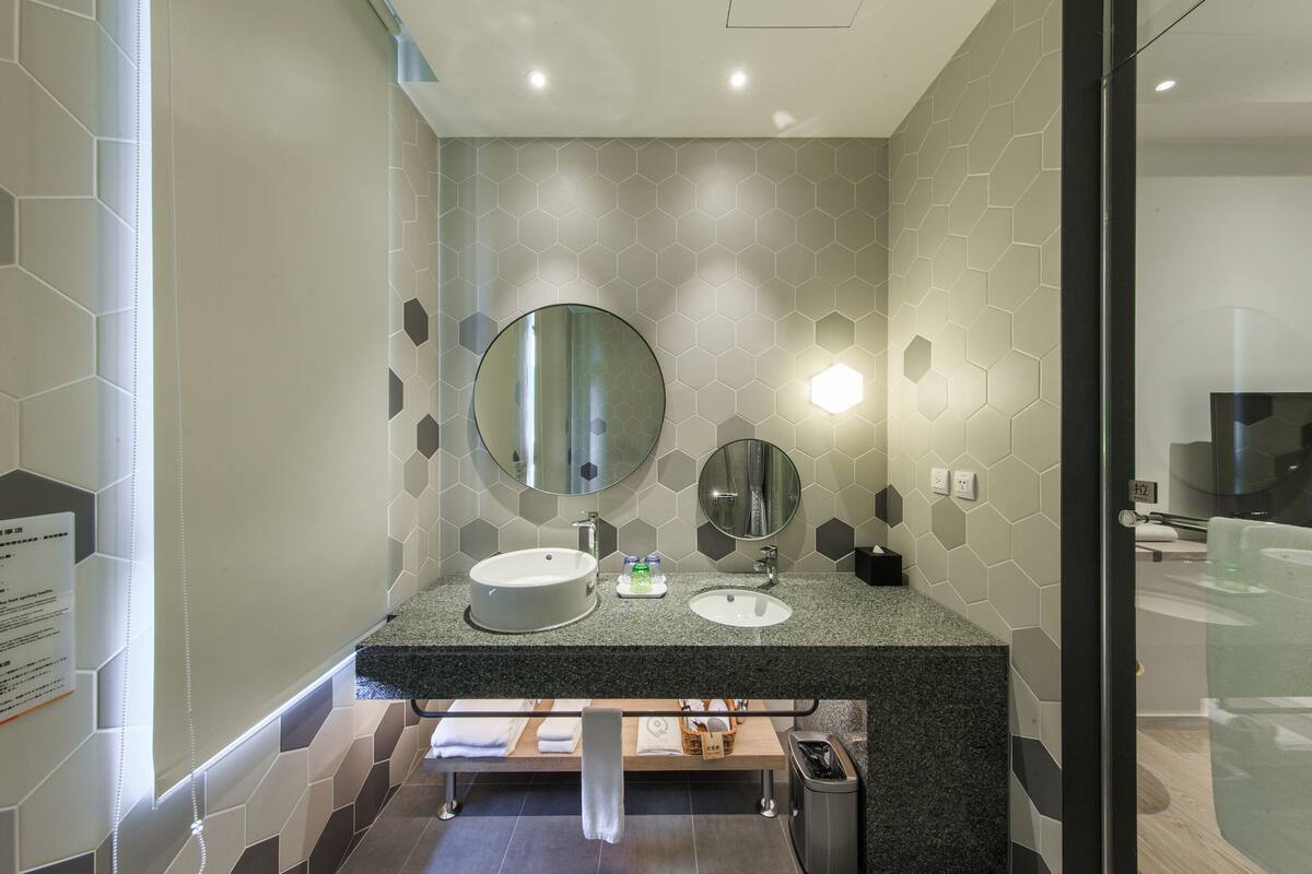 premier double room | bathroom | separate bathtub and shower, spring water bathtub, rainfall showerhead