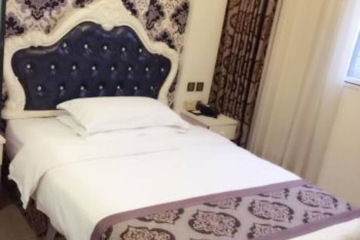 business double room | desk, blackout curtains, soundproofing, iron/ironing board