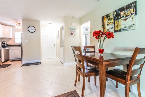 Condo, 2 habitaciones | 2 habitaciones y wifi gratis 