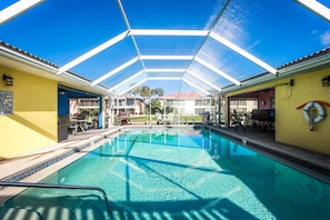 Condo, 2 chambres | Piscine intérieure | Piscine extérieure