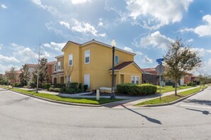 Townhome, 4 Bedrooms | Front of property - Bella Vida Home 2 U- Jessie (Kissimmee)
