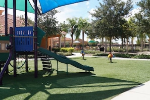 Children’s play area – outdoor - Bella Vida Home 2 U- Jessie (Kissimmee)