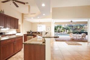 Casa, 3 habitaciones | 3 habitaciones y wifi gratis 