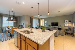 Maison, 6 chambres | Cuisine privée