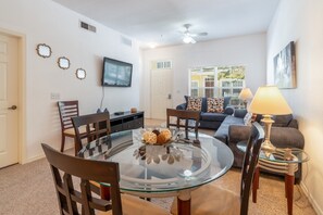 Casa geminada, 3 quartos | Opções para refeição no quarto