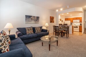 Townhome, 3 Bedrooms | Living area