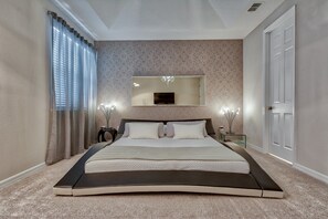 House, 5 Bedrooms