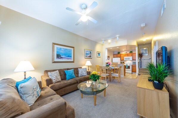 Townhome, 3 Bedrooms | Living area