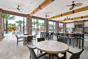 House, 5 Bedrooms | Outdoor dining