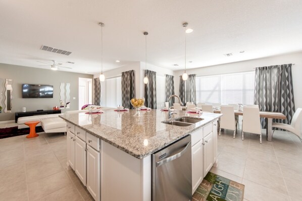House, 6 Bedrooms | Private kitchen | Cookware/dishes/utensils - Sonoma Resort Home 2 U- Storm (Kissimmee)