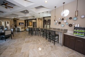 House, 5 Bedrooms | Dining