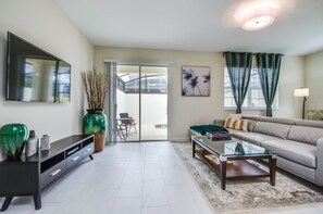 Townhome, 5 Bedrooms | Living area