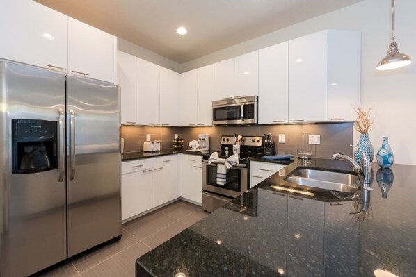 Casa de ciudad, 3 habitaciones | Cocina privada | Utensilios de cocina 