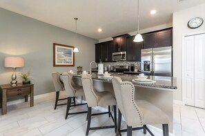 Casa geminada, 4 quartos | Cozinha privada