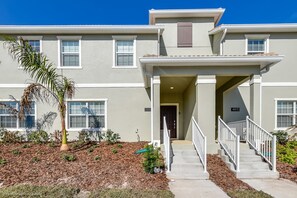 Townhome, 4 Bedrooms | Property entrance - Storey Lake Exec Villas- 4817llane (Kissimmee)