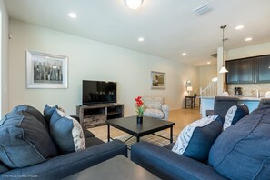 Townhome, 4 Bedrooms | Living area