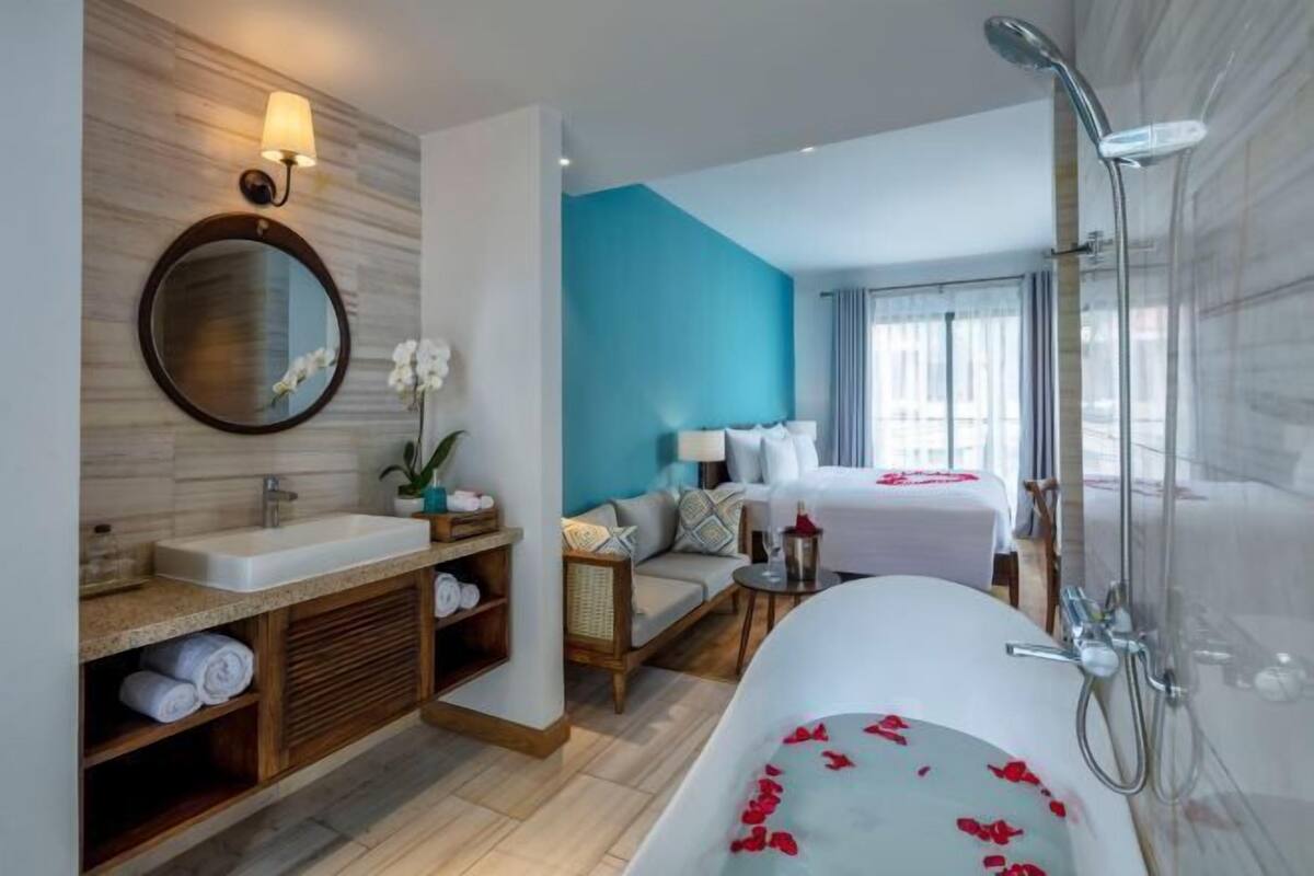 1 bedroom, minibar, in-room safe, desk