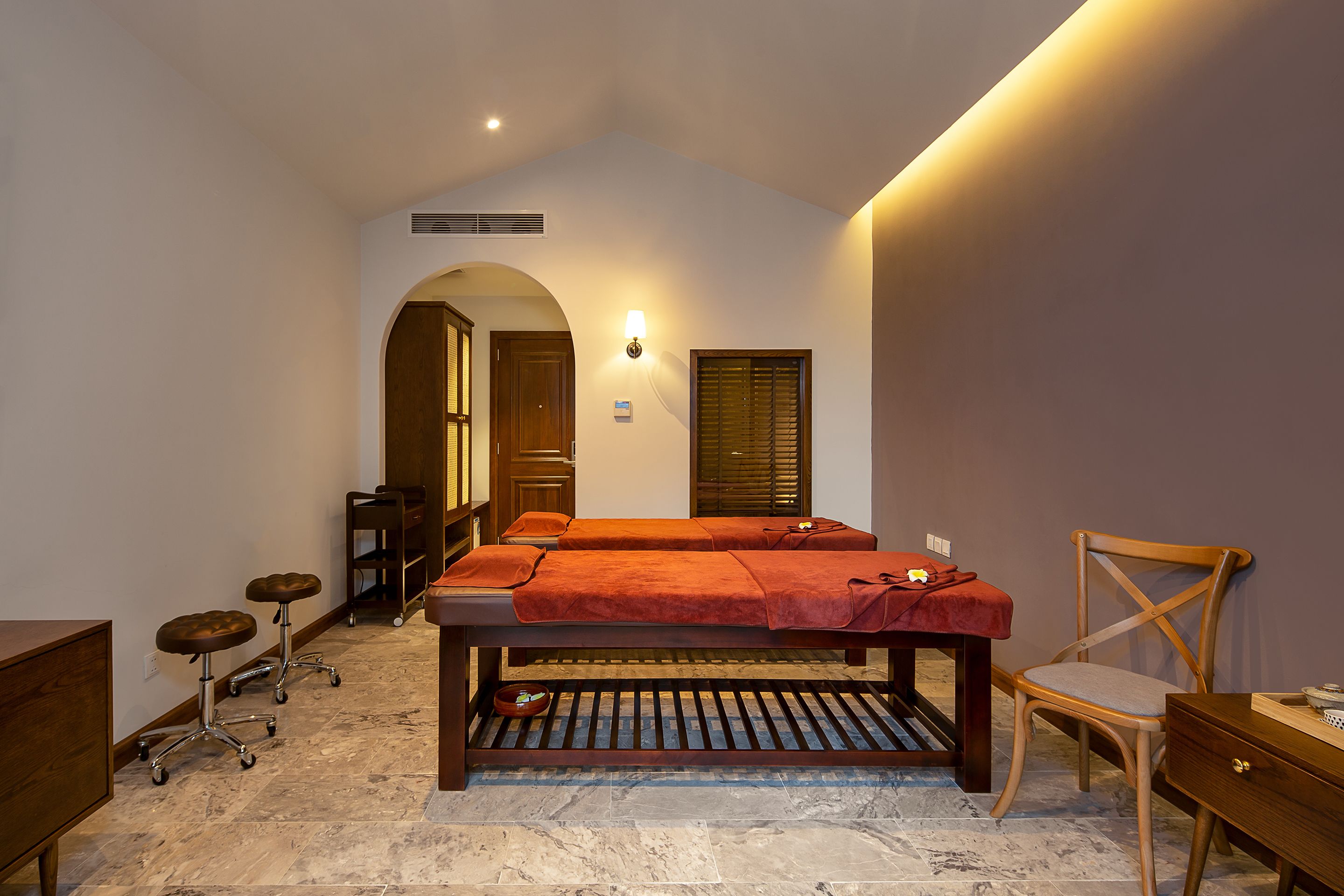 couples treatment room(s)