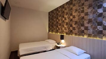 Chambre Standard avec lits jumeaux | Bureau, rideaux occultants, Wi-Fi gratuit