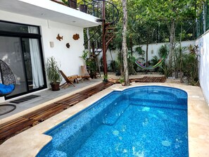 Piscine extérieure