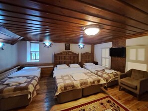 Konak Dort Kisilik Oda