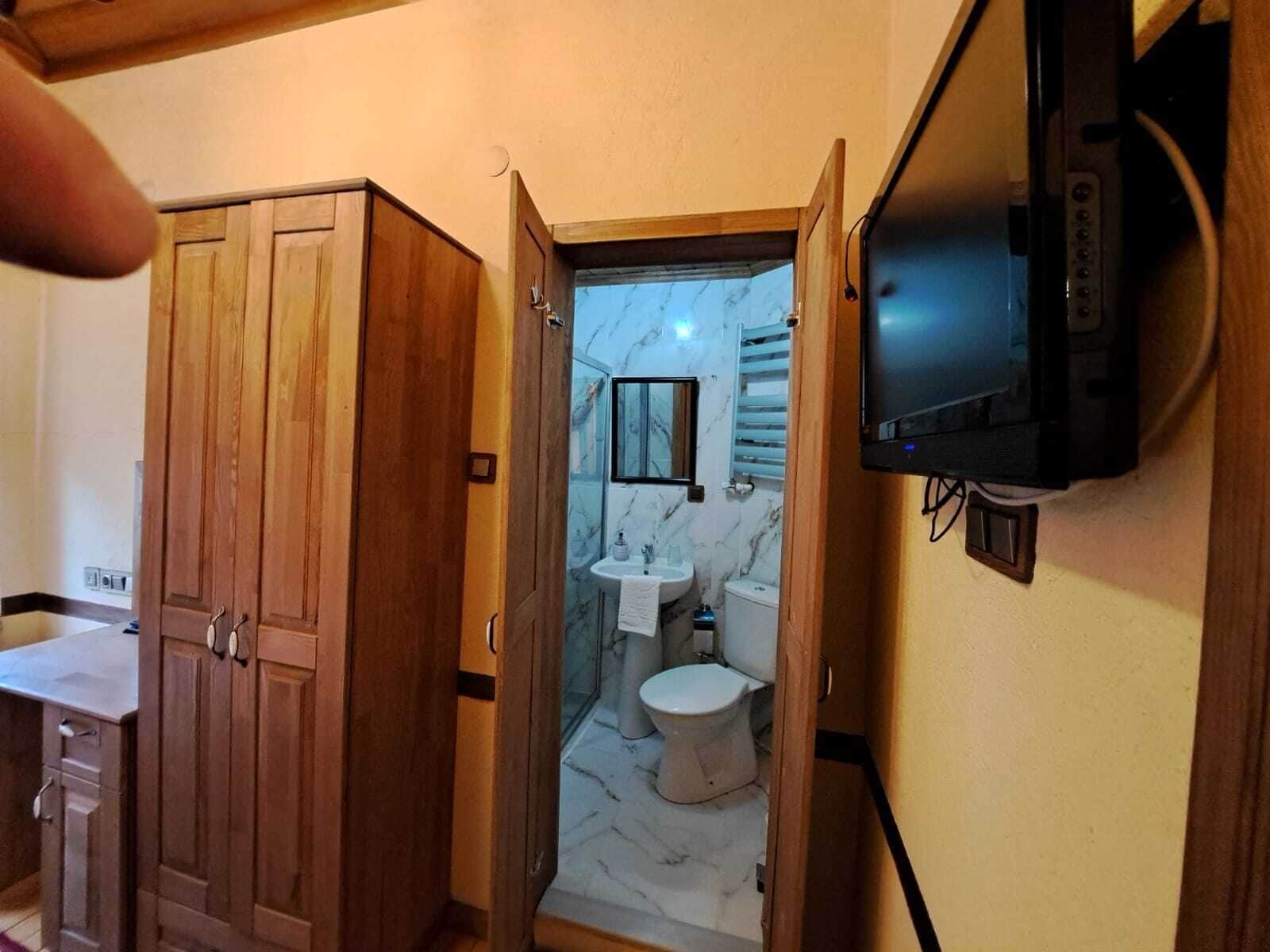 economy room | free wifi, bed sheets