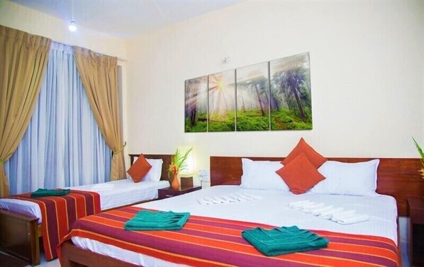 Deluxe Room, 1 Bedroom, Hill View