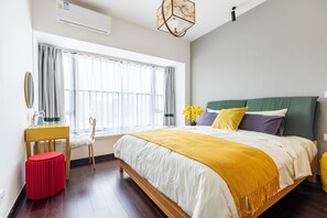 Comfort-Apartment, 2 Schlafzimmer | 2 Schlafzimmer, Verdunkelungsvorhänge, kostenloses WLAN