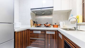 Comfort Apartment, 2 Bedrooms | Private kitchen