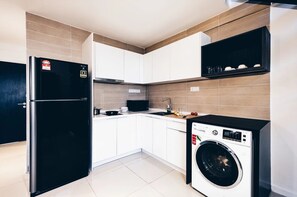 公寓, 3 間臥室 (Duplex) | 私人小型廚房 | 大型雪櫃/冰箱、微波爐、爐具、廚房用具/餐具/器皿