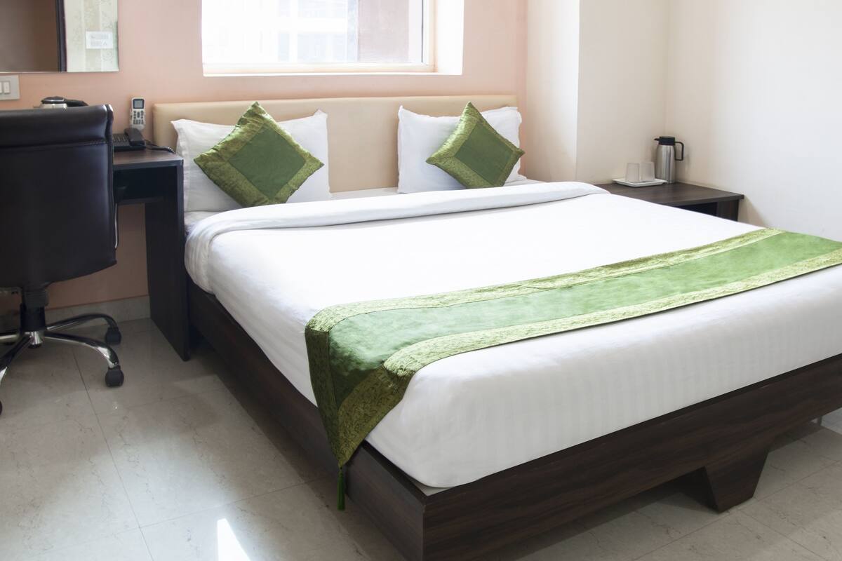 Iron/ironing board, rollaway beds, free WiFi, bed sheets