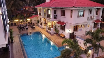 ด้านหน้าที่พัก