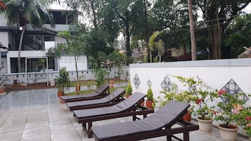 Sundeck