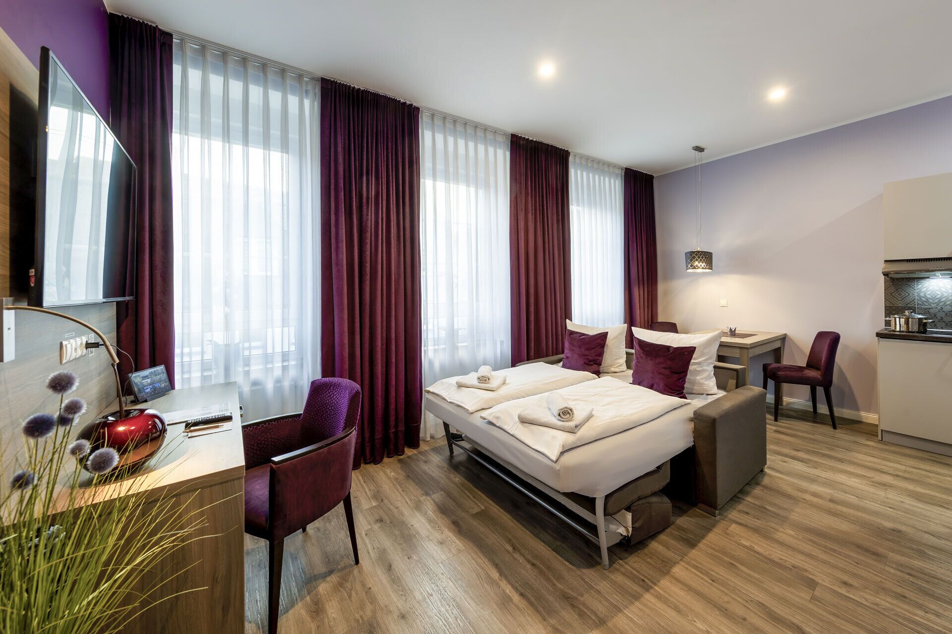 Hypo-allergenic bedding, in-room safe, desk, laptop workspace