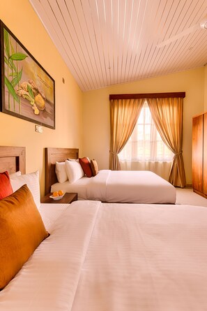 Habitación doble de uso individual | Escritorio, cortinas blackout, wifi gratis y ropa de cama 