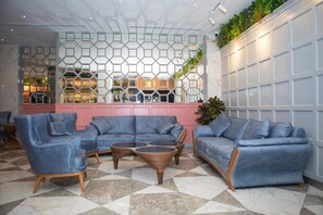 Sala de estar en el lobby