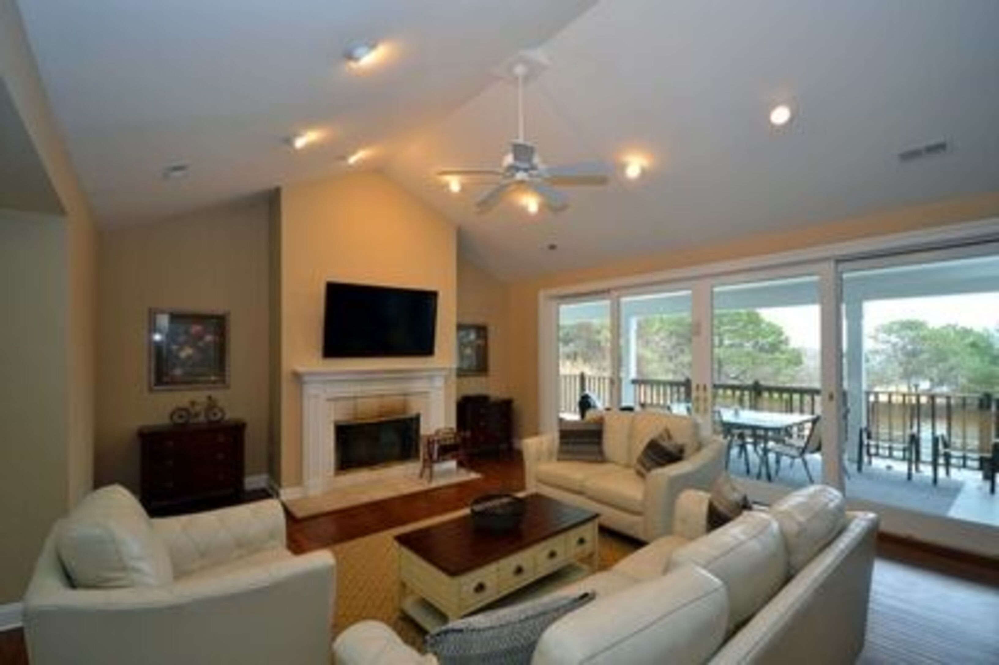 Luxury Villa (Multiple Bedrooms) | Living area | 40-inch flat-screen TV with cable channels, Smart TV, fireplace