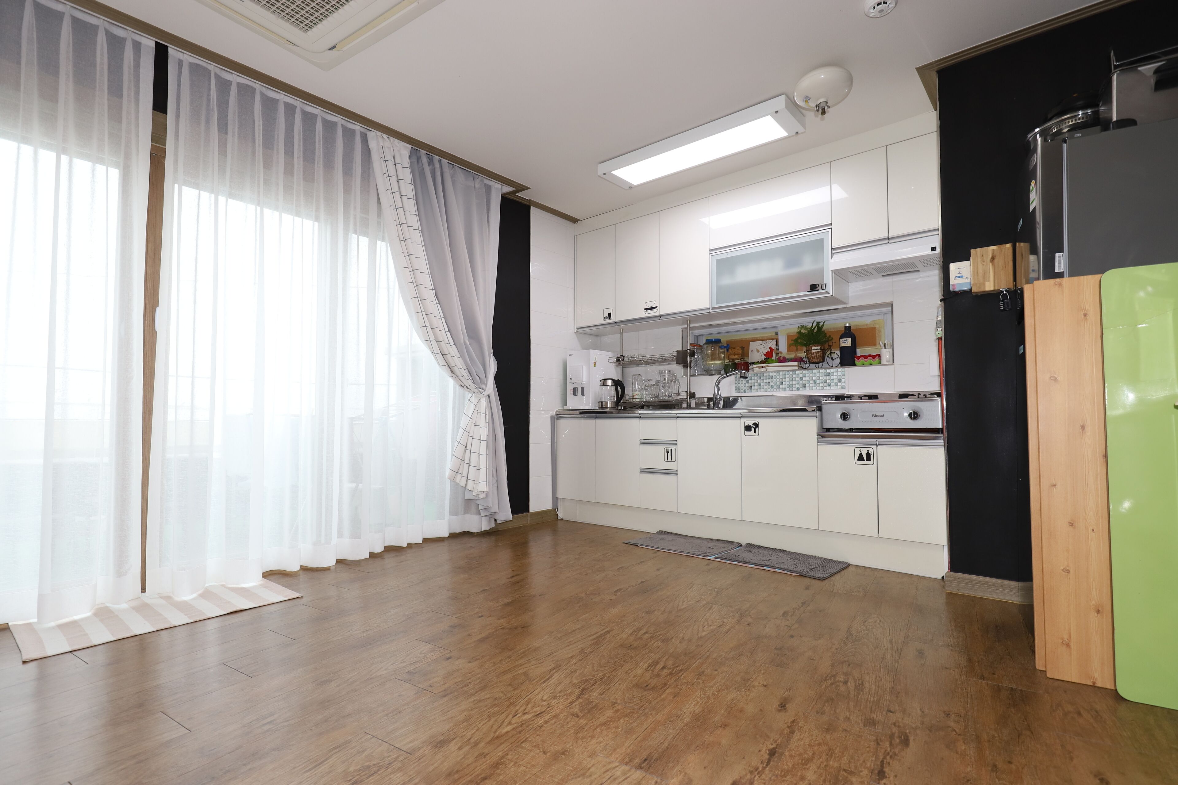 201 | Shared kitchen