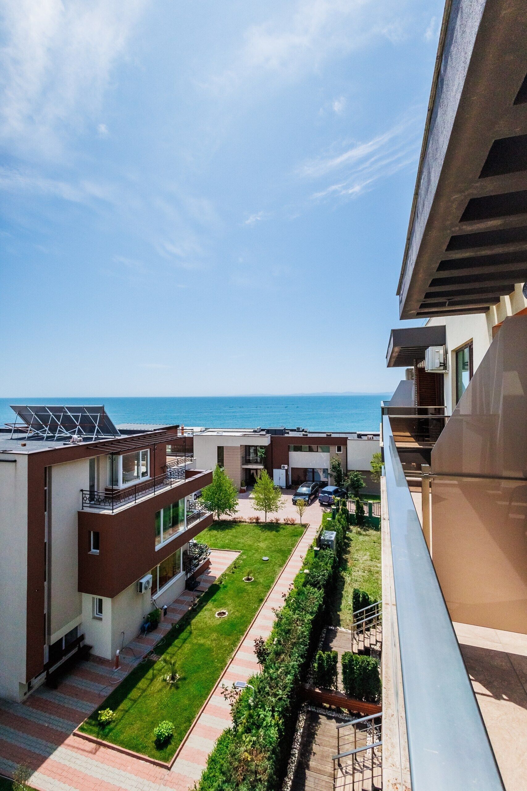 Deluxe-Doppel- oder -Zweibettzimmer, Meerblick | Terrasse/Patio