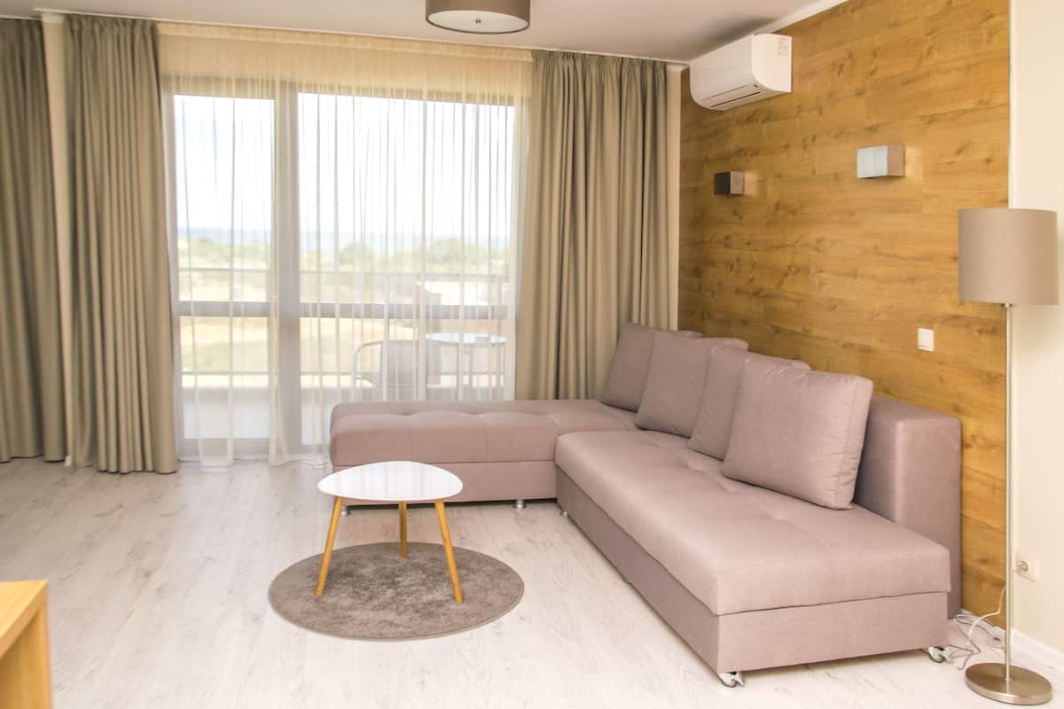 Studio Apartment | Living room