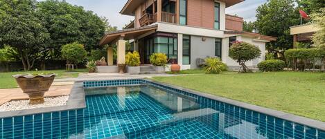 4-Bedroom Villa with Private Pool | プライベートプール