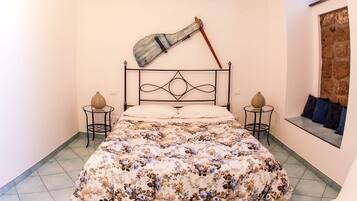 Cortinas opacas, sistema de insonorización, cunas gratuitas