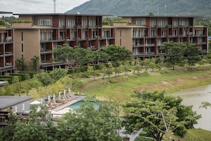 Property grounds - Atta 2-bd Suite OR Pool Penthouse (Pak Chong)