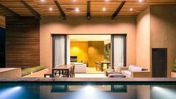 2 Bedrooms Luxury Penthouse with Private Pool | Private pool