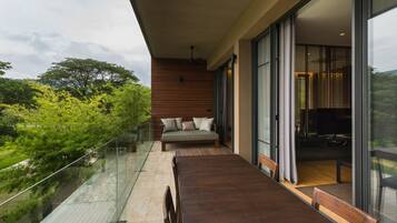 Luxury Suite, 2 Bedrooms, Lake View | Balcony view